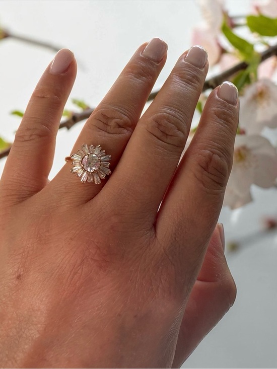 Swarovski Jewelry - Swarovski Rose Gold and Pink Crystal Sunburst Ring